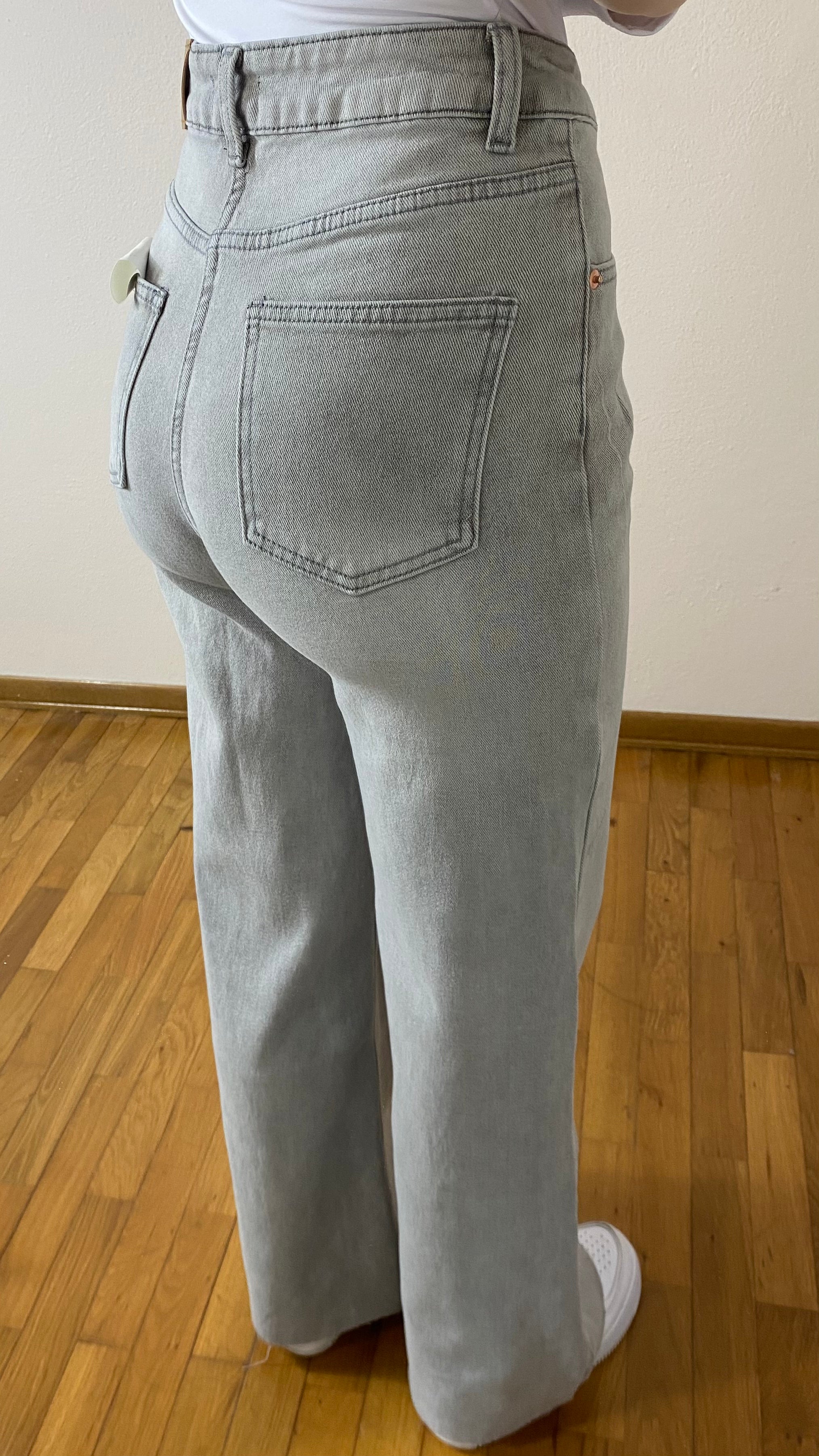 JEANS GREY